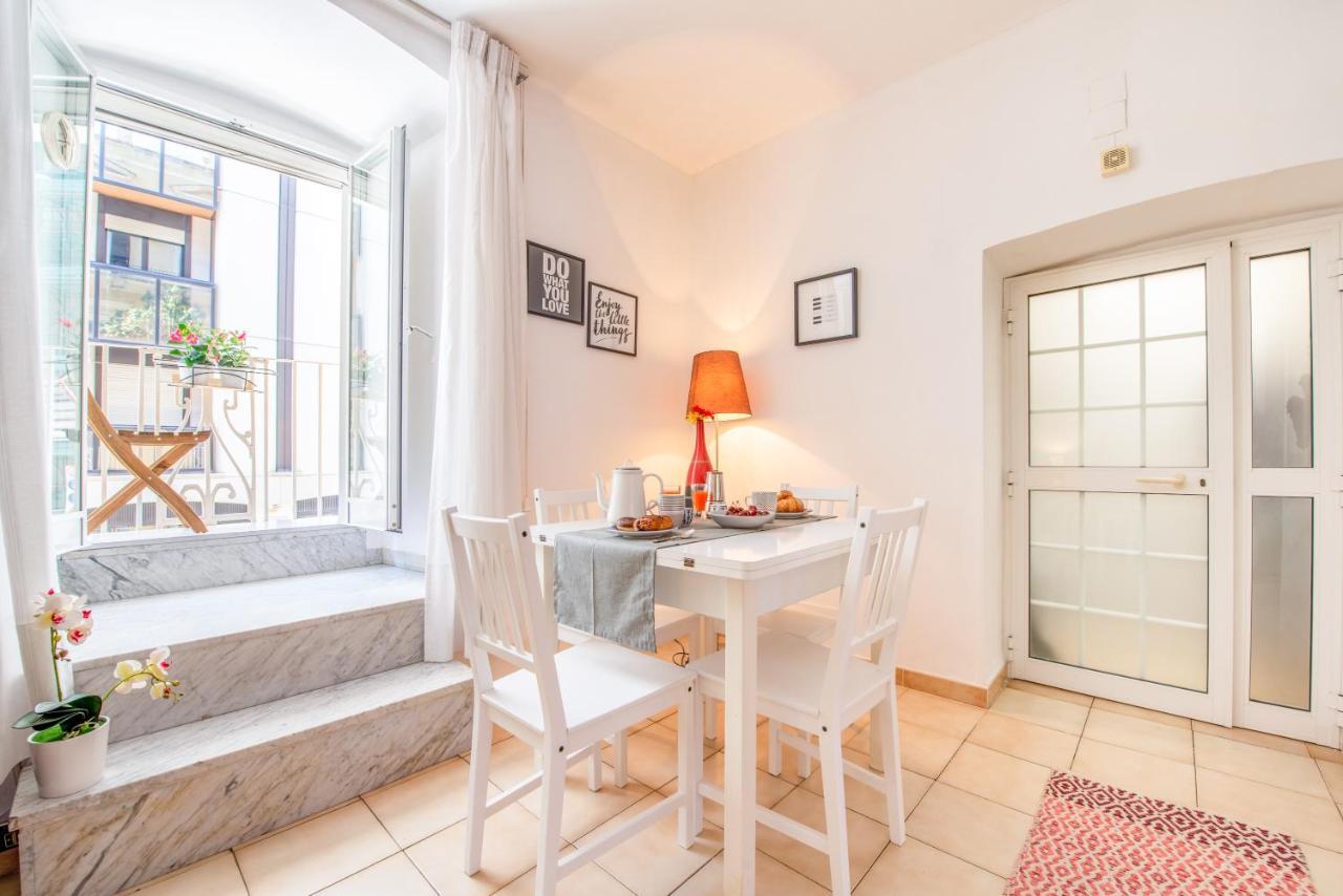 Stazione Centrale & Universita Lovely Apartment バーリ エクステリア 写真