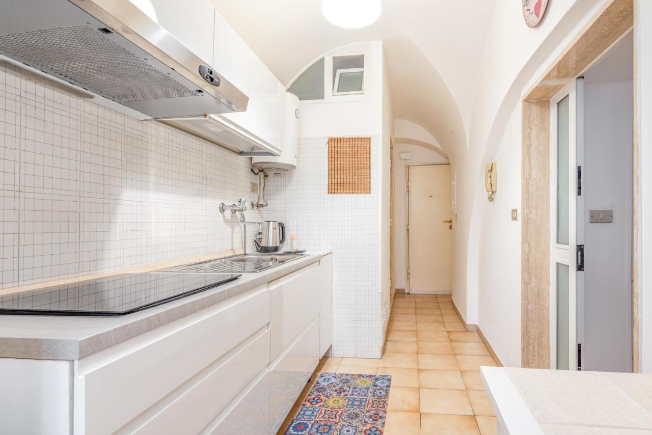 Stazione Centrale & Universita Lovely Apartment バーリ エクステリア 写真